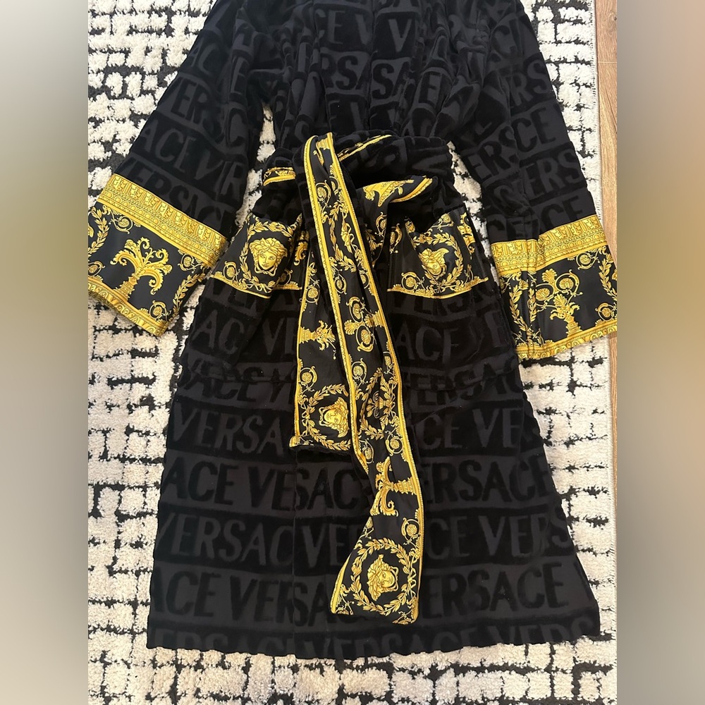 Versace baroque Robe - Picture 3 of 6